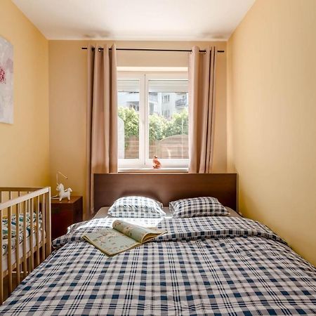 Chill Apartments Kabaty Family Варшава Экстерьер фото