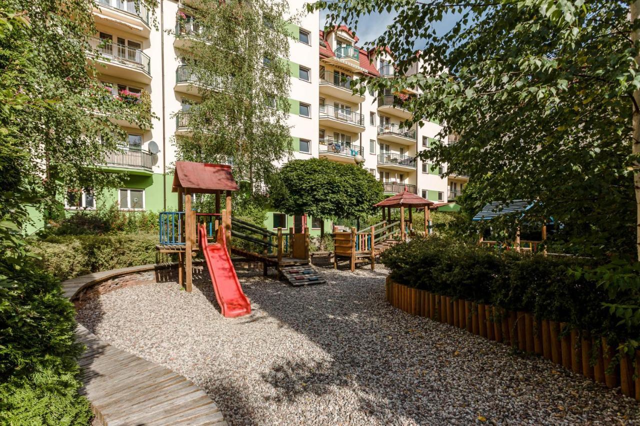 Chill Apartments Kabaty Family Варшава Экстерьер фото